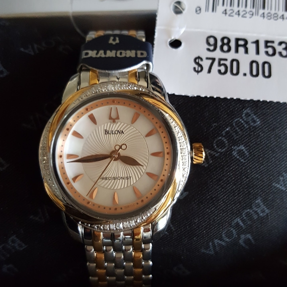 Bulova watch nwt